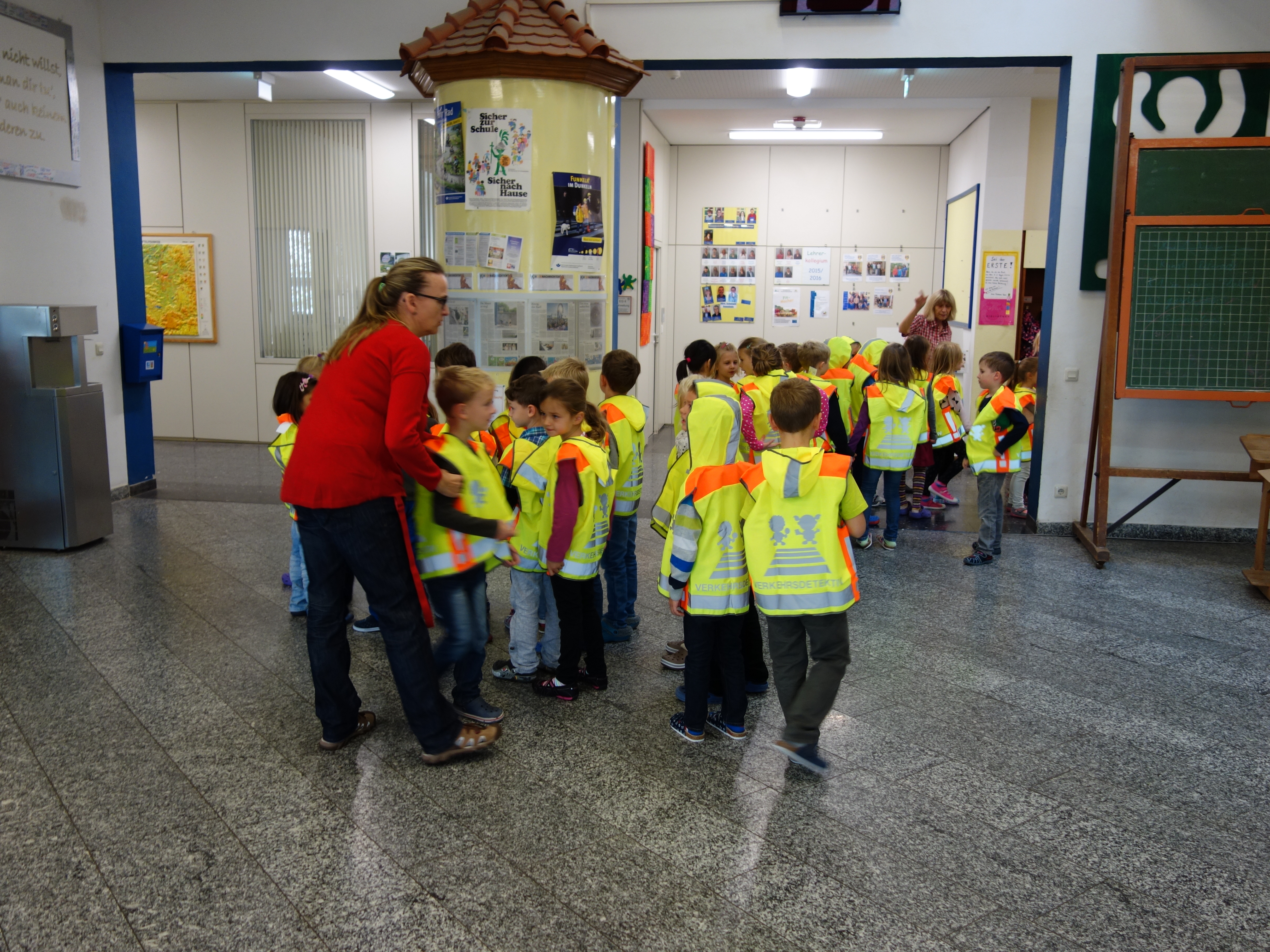 2015_09_25 Grundschule Aurachtal ADAC Sicherheitswesten (6)